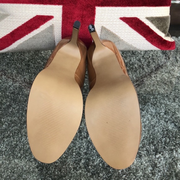 Steve Madden 8.5 nude platform heels - Picture 7 of 16